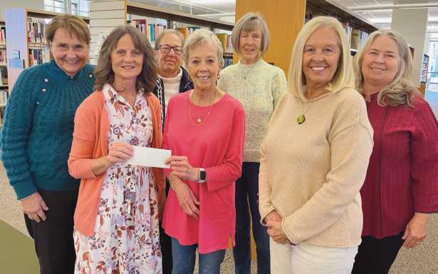 From left: Marsha Molnar, Lisa Richard, Pam Kistler, Jane Moore, Mary Knake, Brenda Mohr and Janel Haas.