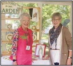 Country Garden Club Members Kathy Attwood, left, and Colleen McGoldrick at the 2022 Trunk Show.