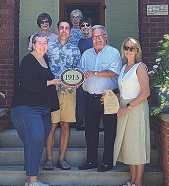 Historic Perrysburg presents two plaques
