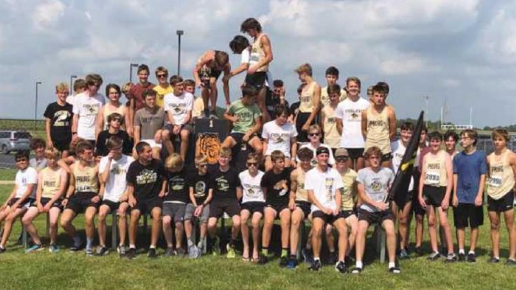 Yellow Jackets take third at Seneca Classic