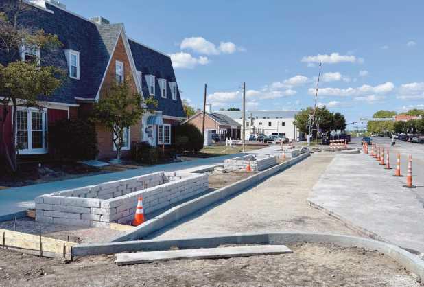 Sidewalks and planter boxes on Louisiana Avenue.
