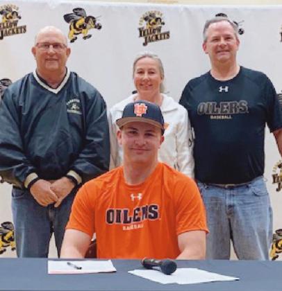 Yellow Jacket student-athletes sign to play college sports next fall
