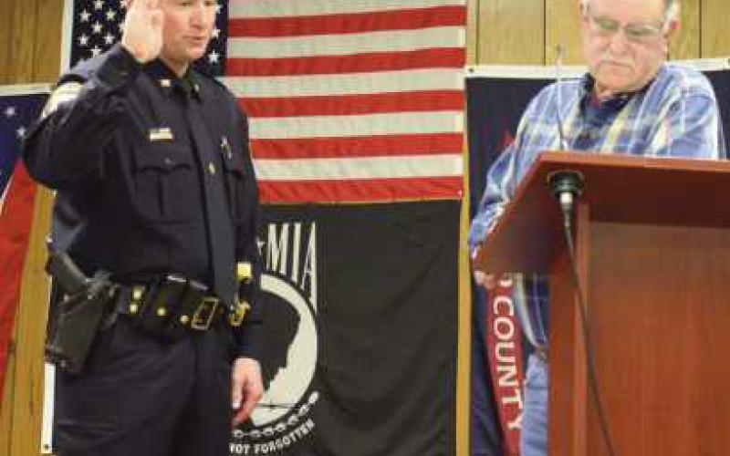 Perrysburg Township police chief, deputy chief administered oaths of office
