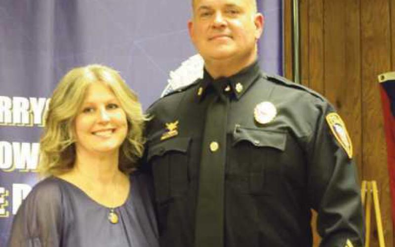 Perrysburg Township police chief, deputy chief administered oaths of office