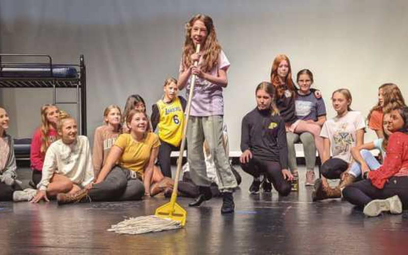 Perrysburg JHS to present Annie Jr.