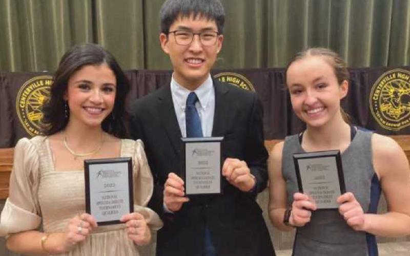 Speech and debate has two state finalists among record 22 qualifiers
