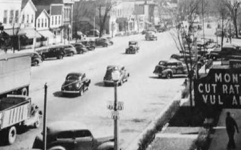Specialized Perrysburg postcards and note cards now available