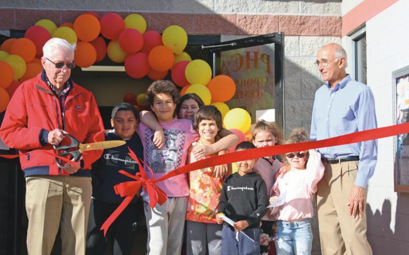 Heights Assn. opens new addition to center