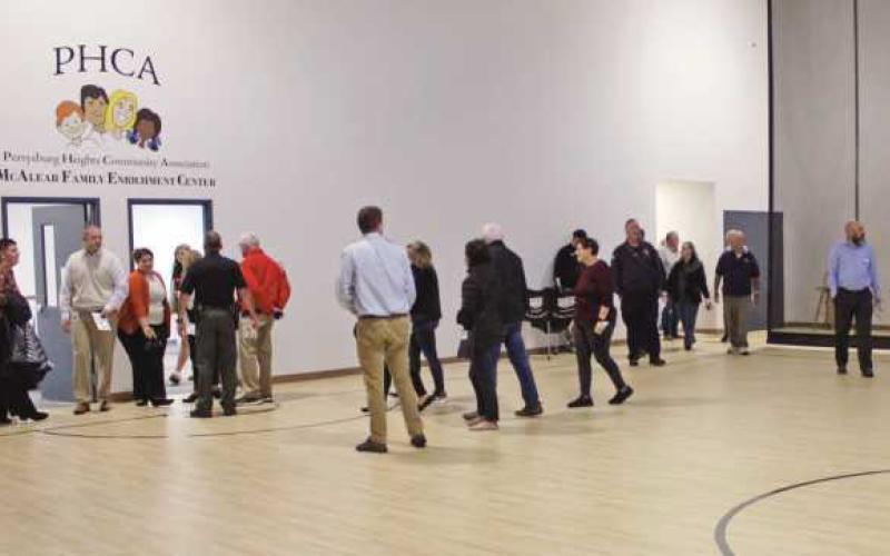 Heights Assn. opens new addition to center