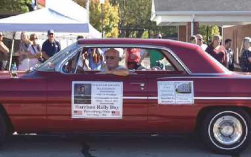 Perrysburg celebrates at homecoming parade and festival
