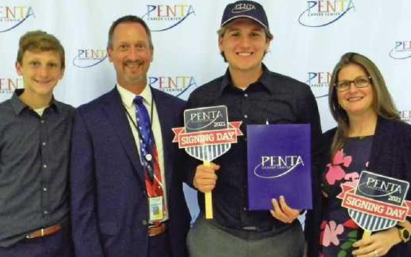 Penta hosts signing day 2021