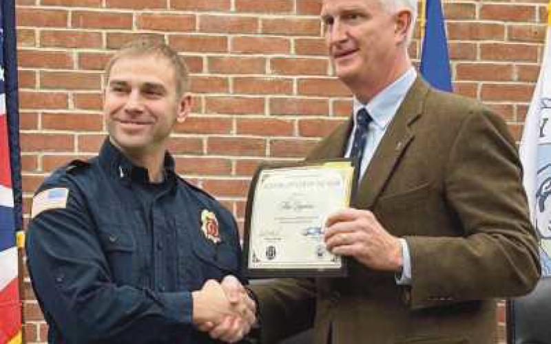 Perrysburg firefighters lauded by city council