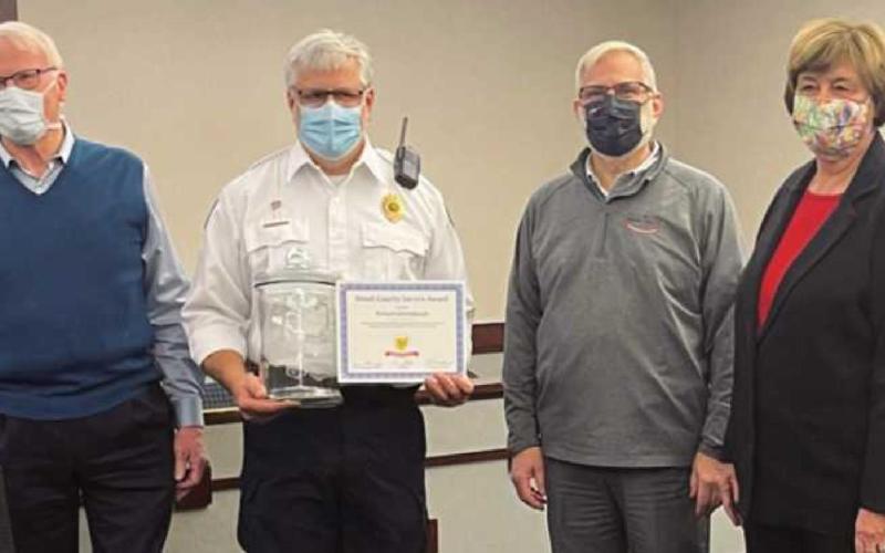 Commissioners recognize long-time detention center employee