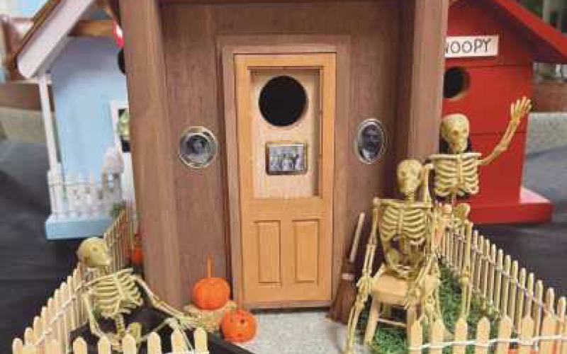 Annual Battle of the Birdhouses to benefit Nature’s Nursery