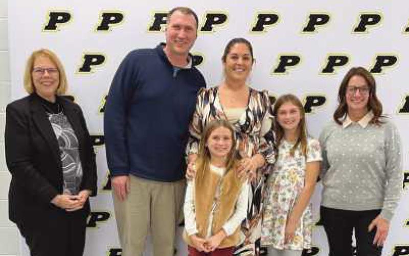 Brooke Schulte (center)