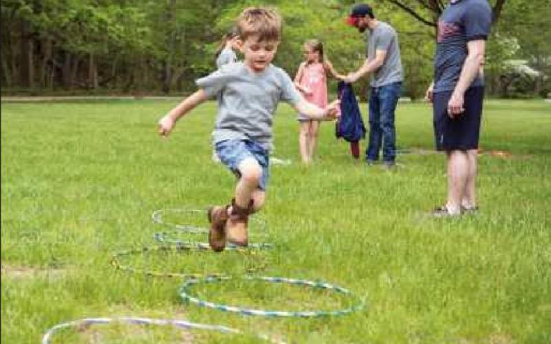 Youngsters learn about the life cycle of frogs during this leap frog activity.