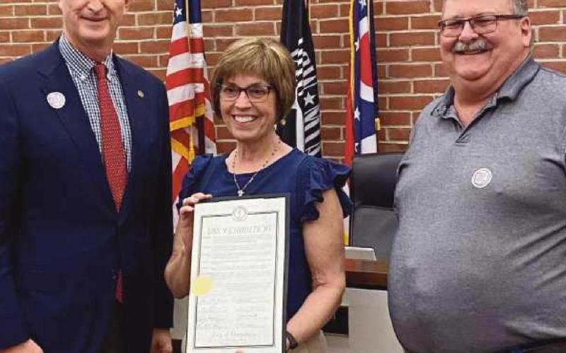 Mayor honors owners of Mini-Engine Repair for 49 years in local business