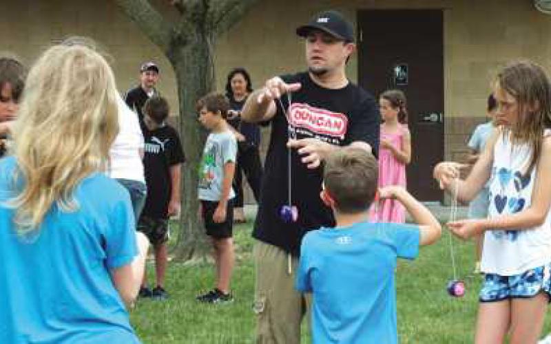 Perrysburg summer camps with 4,000 participants feature sports, storytime, yoga and a yo-yo star