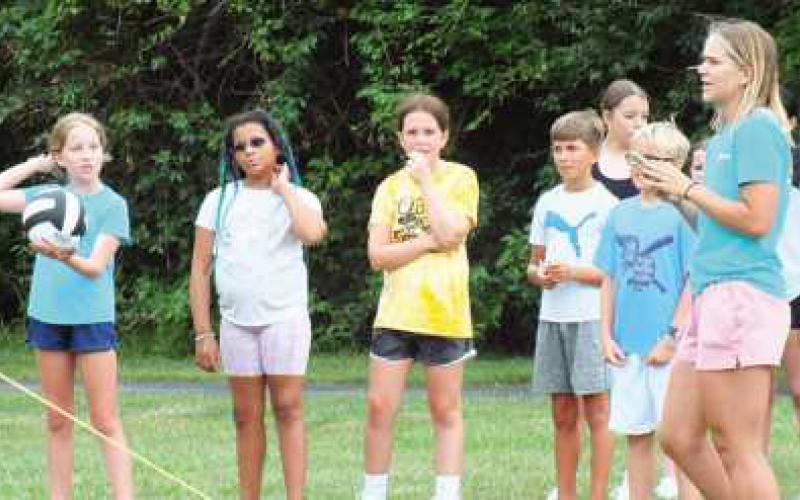 Perrysburg summer camps with 4,000 participants feature sports, storytime, yoga and a yo-yo star