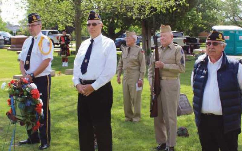 Post 28 holds Memorial Day ceremony at Fort Meigs Cemetery
