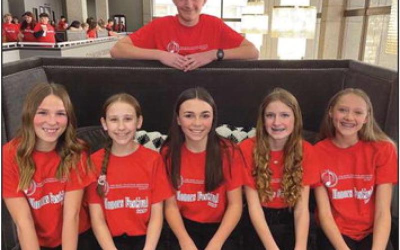 Honors Choir members from Perrysburg Junior High School.