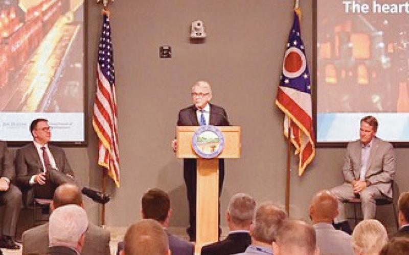 Governor Mike DeWine speaks at O-I Glass to discuss the new project, which is projected to create $284 million in economic impact and create 1,600 new jobs.