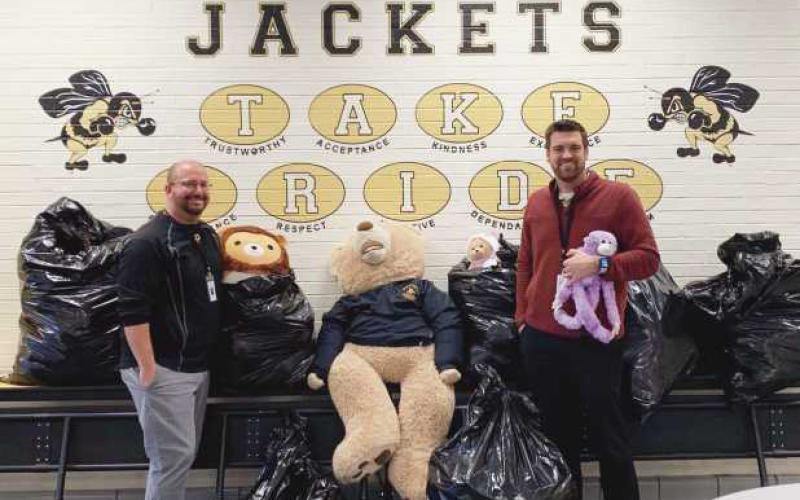 Junior high basketball’s silent night teddy bear toss benefits Toys for Tots