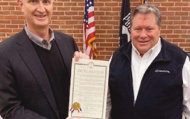 Perrysburg Mayor Tom Mackin, left, with Mr. Hamons.