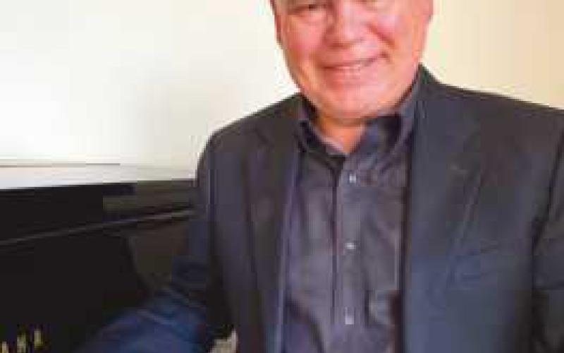 Perrysburg’s Piano Man delivering keys to the classics