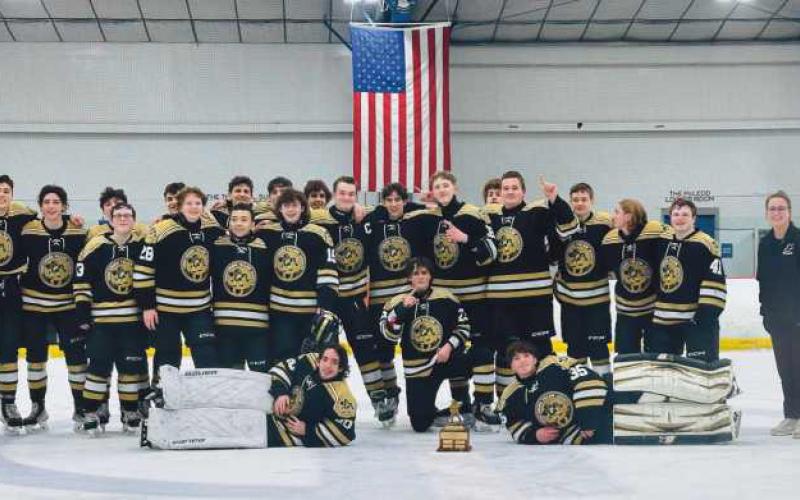 From left: Coach Brian Perkins, Coach James Carlson, Will Snyder, Ben Callen, Noah Church, Dylan Merer, Brady Tansel, Rylan Cline, Peaheir Michalak, Jack Pappas, Liam MacNeil, Collin Mackett, Lennox Simpson, Caleb Tansel, Tannar Kregel, Nick Gage, Luke Sexton, Nate Jones, Logan Lawniczak, Cam Lloyd, Harris Merer, Athletic Trainer Kassi Verhoff and Coach Tony Lloyd. Front row: Tucker Kregel and Tyler Langendonk. Not pictured: Bryson Miles.
