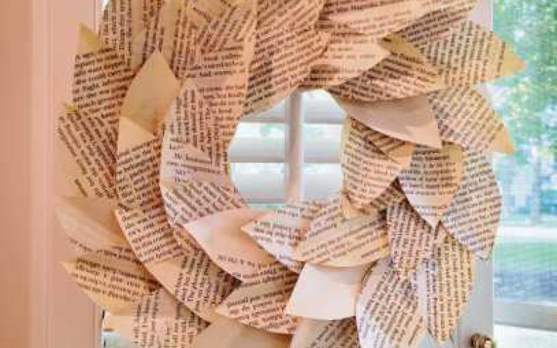 Library to offer magnolia wreath kits