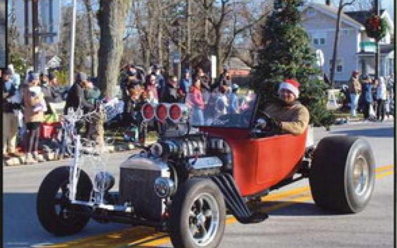 Huge crowd enjoys Home for the Holidays parade, events