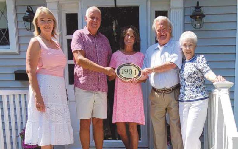 Historic Perrysburg Inc. presents plaque