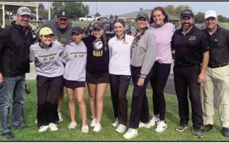 PHS girls golf compete at district championships