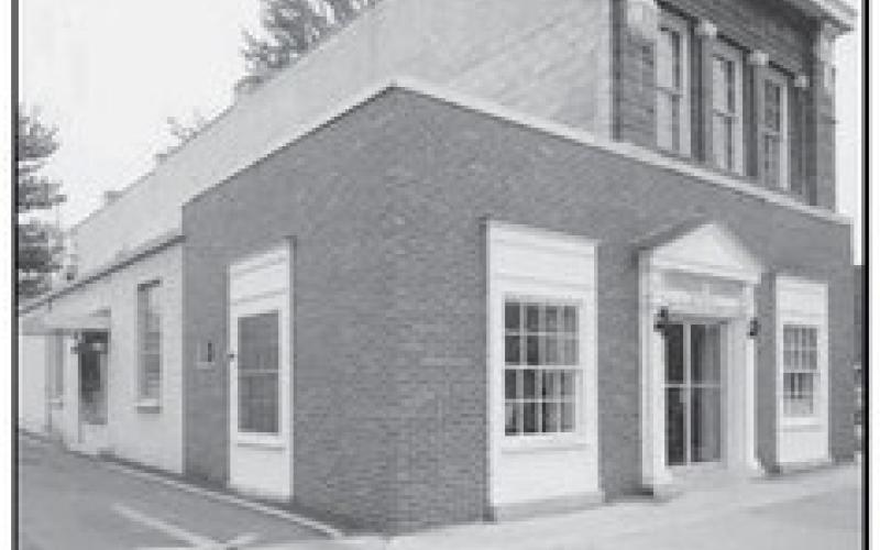 Perrysburg Bank, 1960s, before remodel.