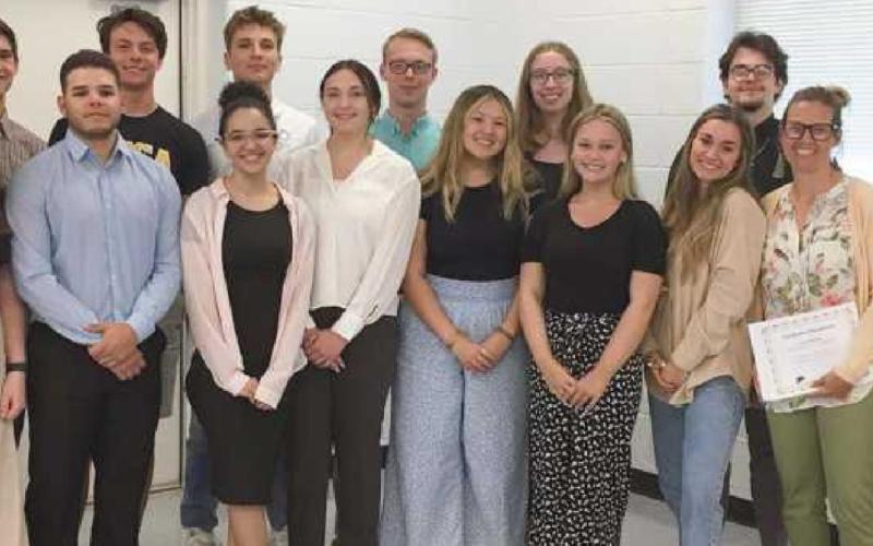 Perrysburg DECA students place in top 10 at state competition