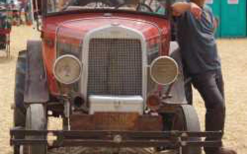 Five Point Steam Threshers host 62nd reunion