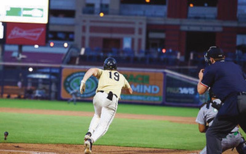 Yellow Jackets season ends with narrow state semifinal defeat