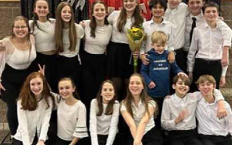 On February 8, Perrysburg Junior High School’s seventh and eighth grade choirs presented “An Evening of Love” concert at the high school. The show featured love and romance themed songs and showcased group numbers, as well as small group, solo and duet performances.