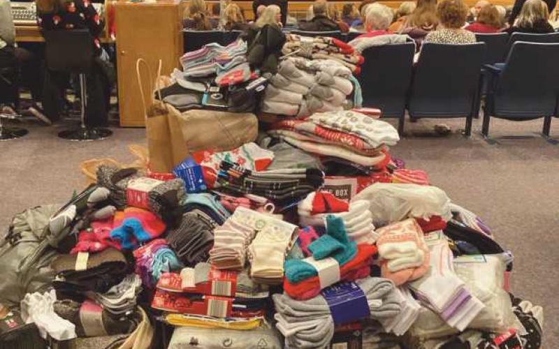 Perrysburg High School choir collects items for Hannah’s Socks
