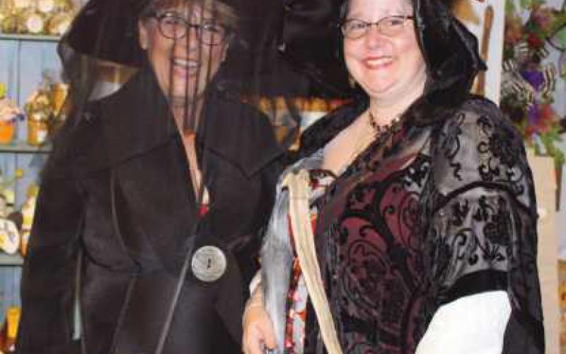 Witches Walk held in Downtown Perrysburg