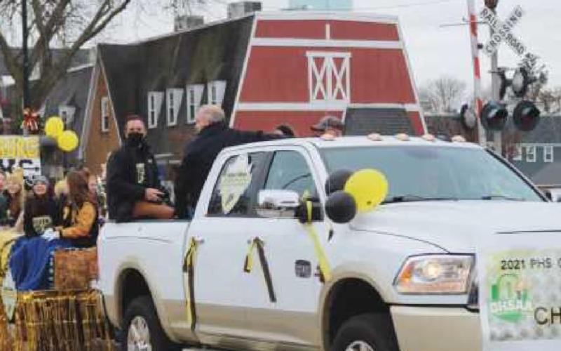 Perrysburg celebrates with Home for the Holidays parade