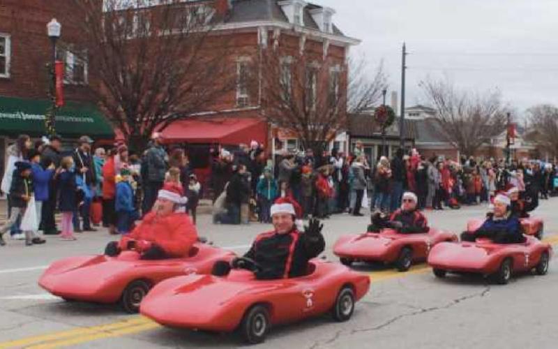 Perrysburg celebrates with Home for the Holidays parade