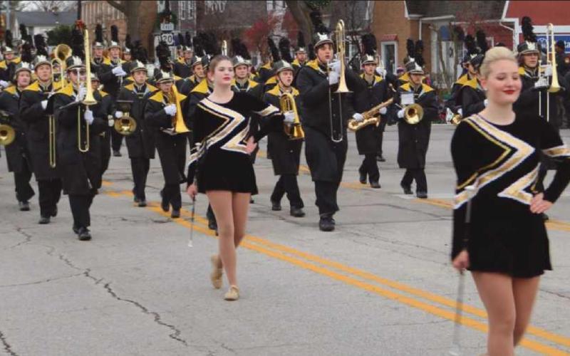 Perrysburg celebrates with Home for the Holidays parade