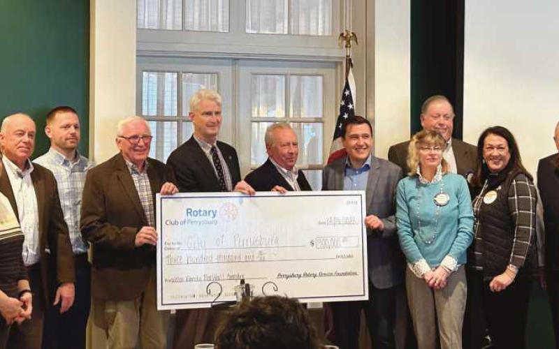 Perrysburg Rotary donates funds to city, Mercy Health