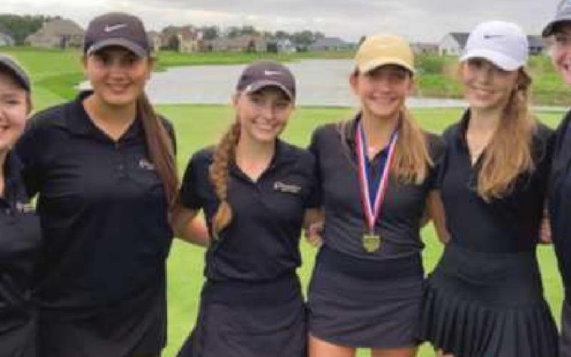 From left: Summer Boedeker, Paige Feldkamp, Ariyah Ellis, Sydney Deal, Sophia Strzesynski and Olivia Eisaman.