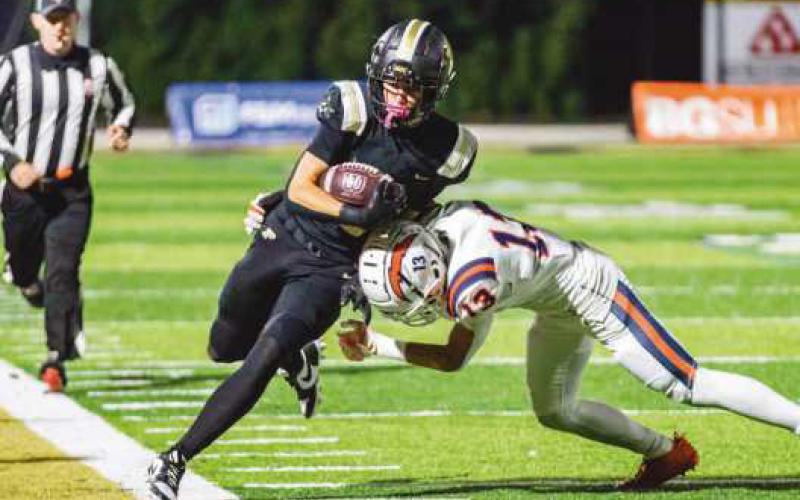 Junior wide receiver JD Zeeb with a reception for the Yellow Jackets.