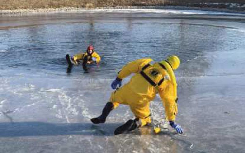Perrysburg Fire Division prepares for ice rescue emergencies