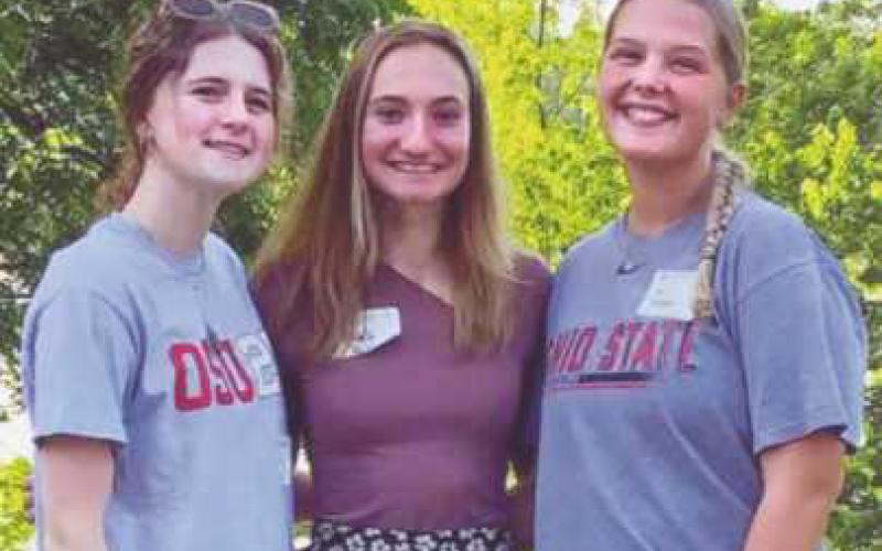From left are Lindsey Lazor, Mikayla Hoelter and Ava Bockbrader.