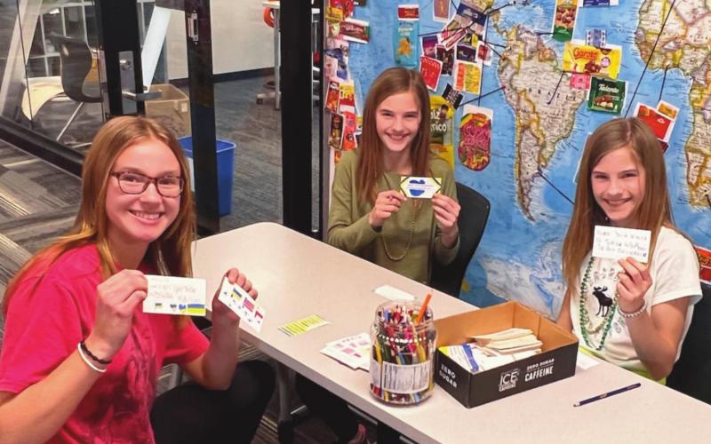 Teacher rallies students to help Ukraine